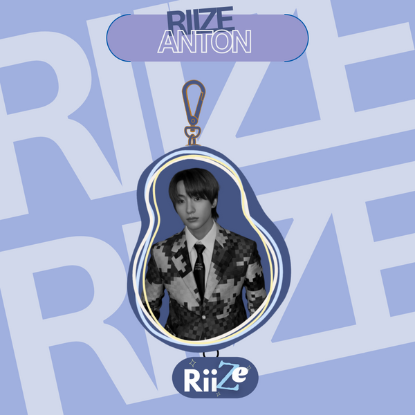 RIIZE NAVY KEYCHAIN