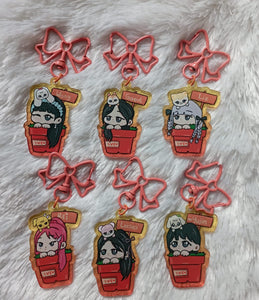 IVE 'flower' keychain