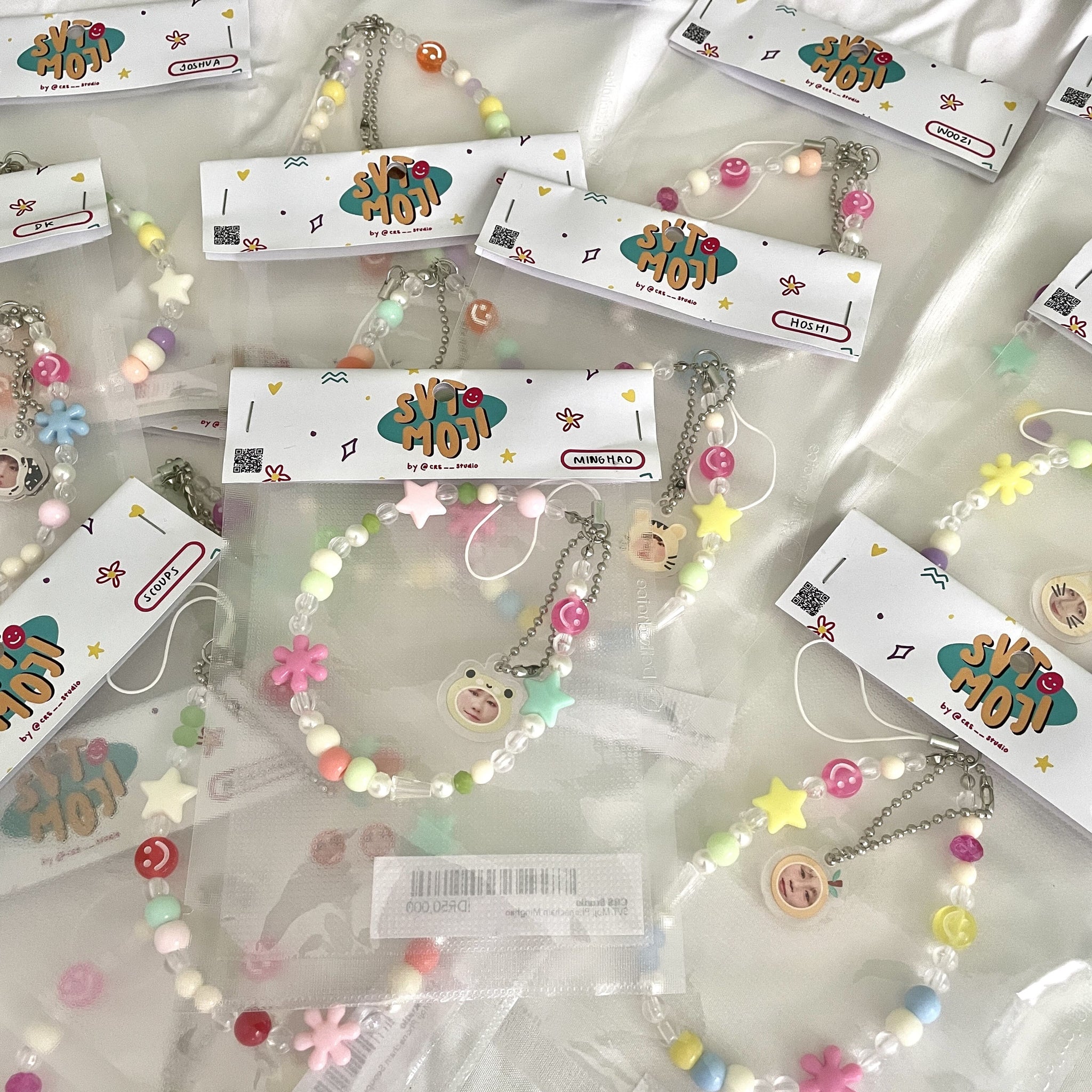 SVT Moji Phonechain