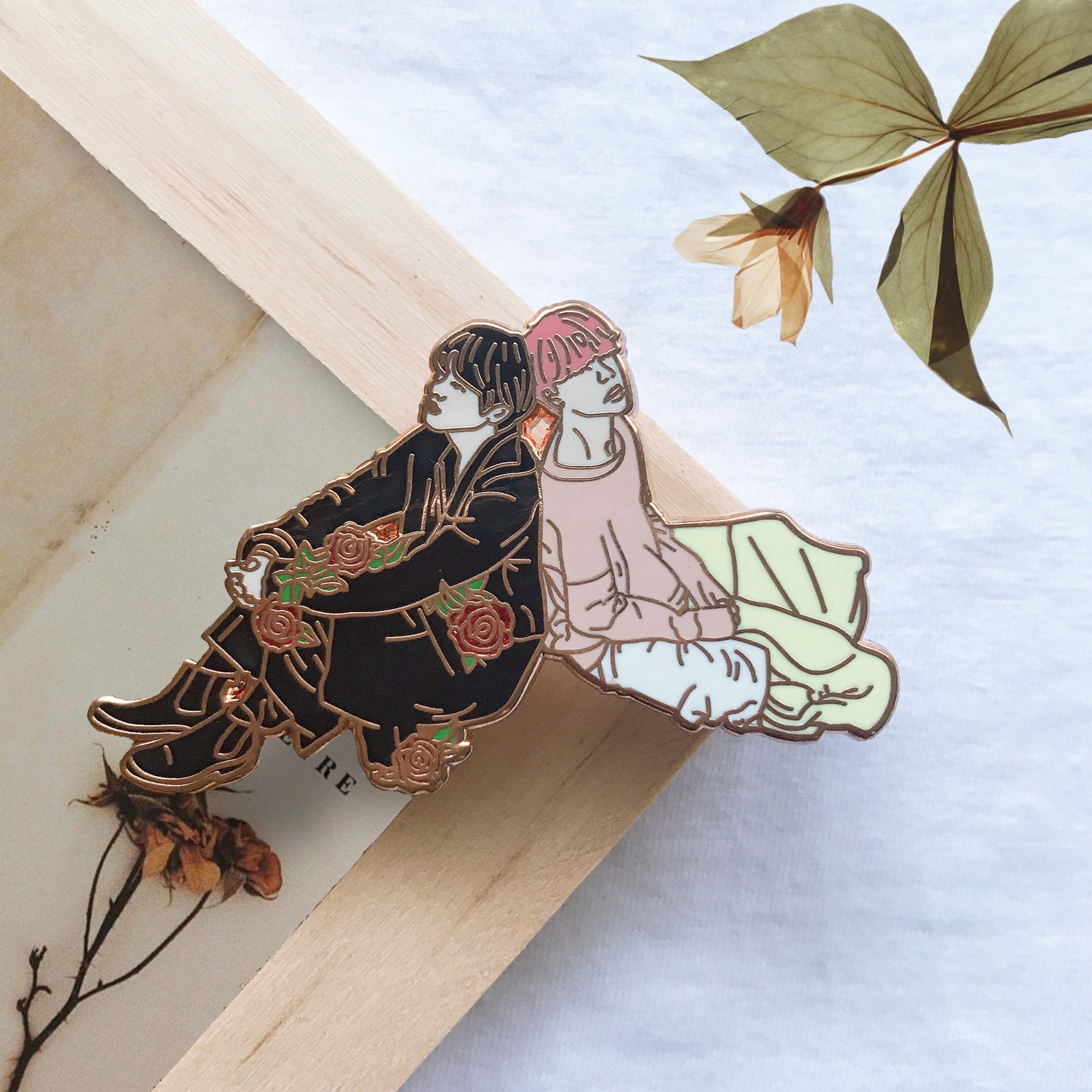 VMIN Festa Enamel Pin