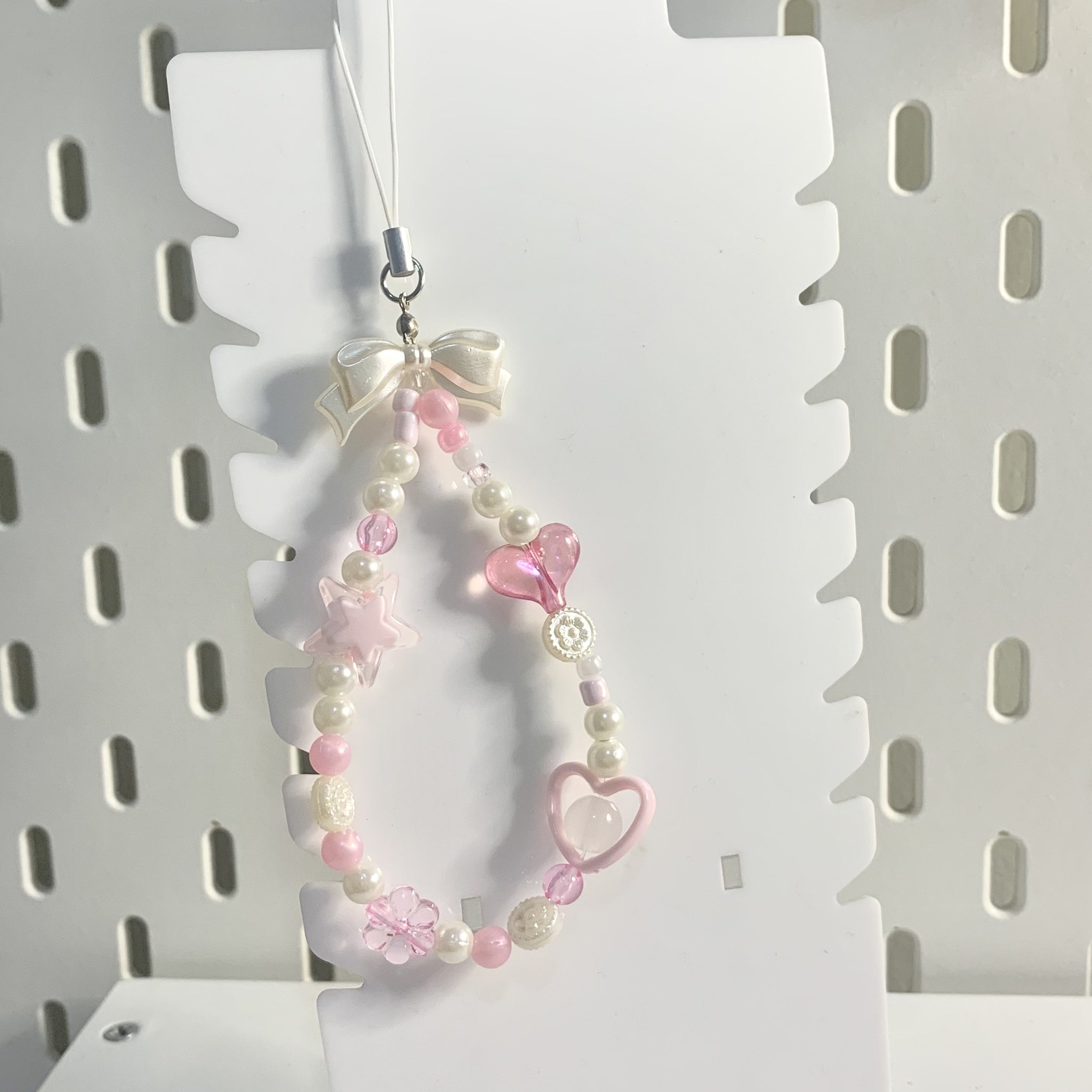 pinki ribbon keychain