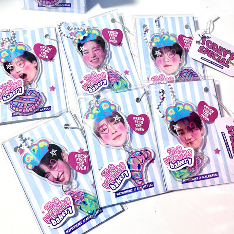 SEVENTEEN TBB KEYCHAIN VER B