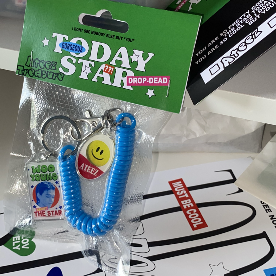 TODAY STAR ATEEZ &amp; TREASURE KEYCHAIN